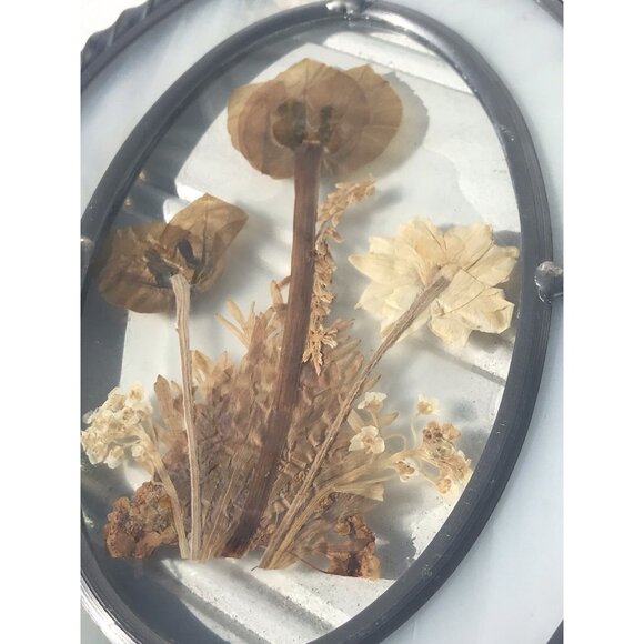 Vtg Stained Glass Pewter Frame Dried Flowers Floral Wall Hanging Sun Catcher Art - Picture 11 of 11